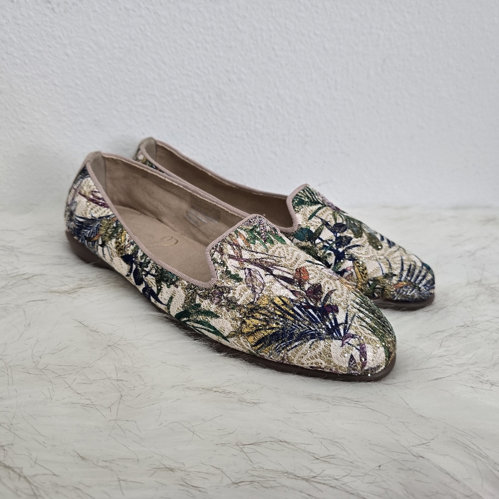 Aerosoles Betunia Embroidered Flats - Picture 1 of 8